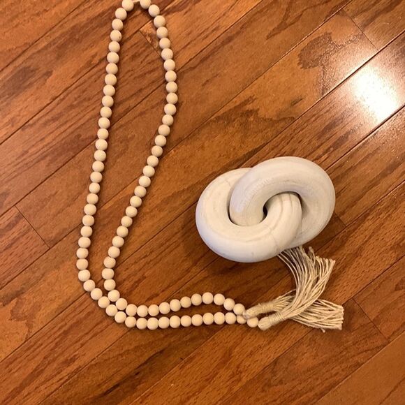 Two piece wood chain with beaded tassel strand pillow/other decor not included - Picture 4 of 9